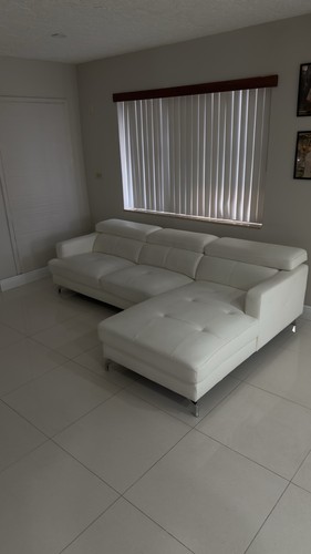 White faux leather - white,